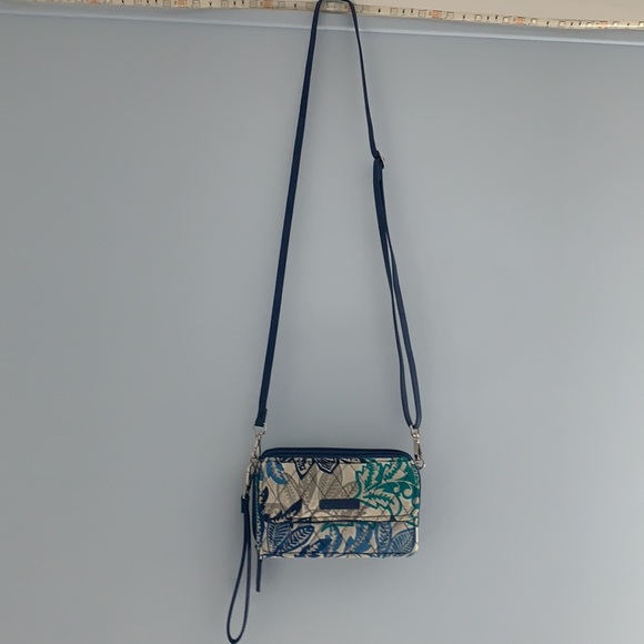 ⚡️Vera Bradley All In One Crossbody Purse⚡️ - Picture 2 of 7